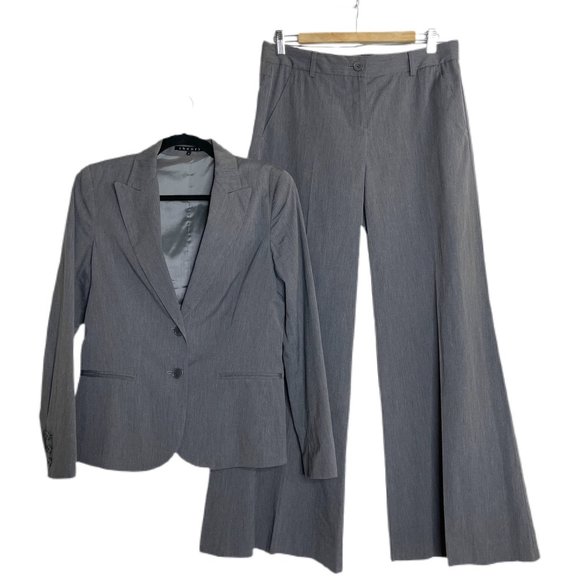 Theory Jackets & Blazers - THEORY Charcoal Gray Suit - Two Piece Set